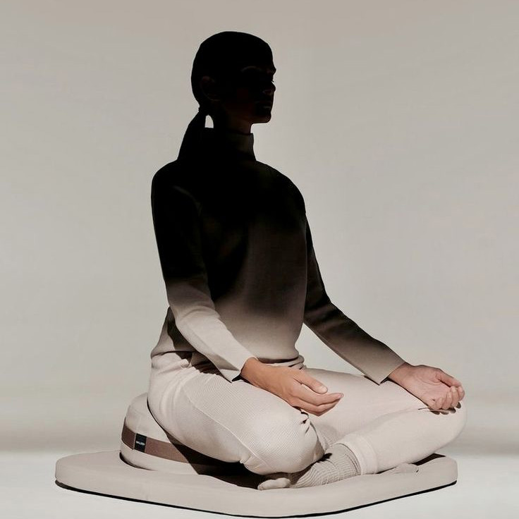 Regresa a tu Centro: Prácticas Holísticas para Reducir el Estrés y Cultivar la Calma&nbsp;Interior